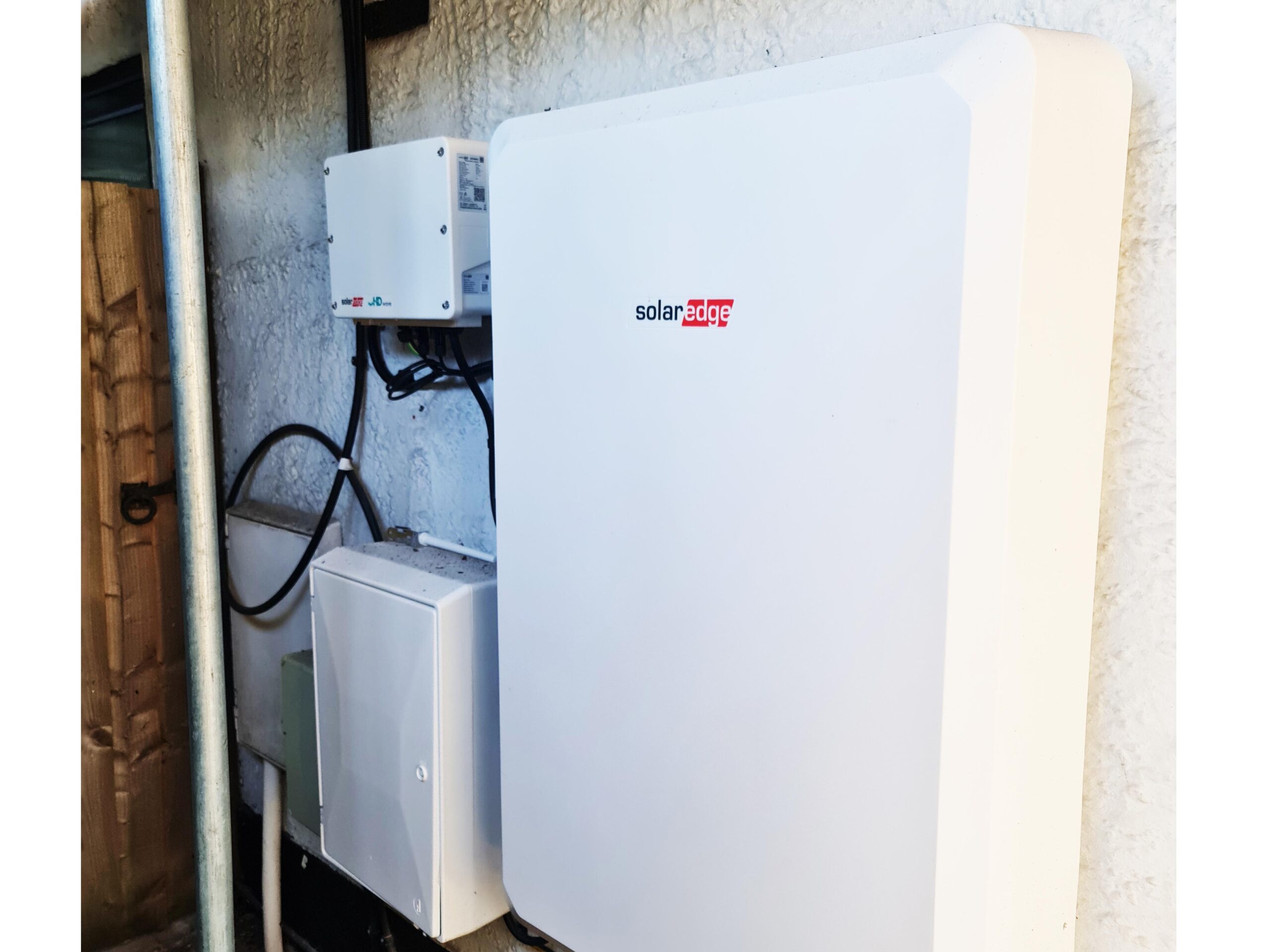 solaredge 10kW home battery scaled